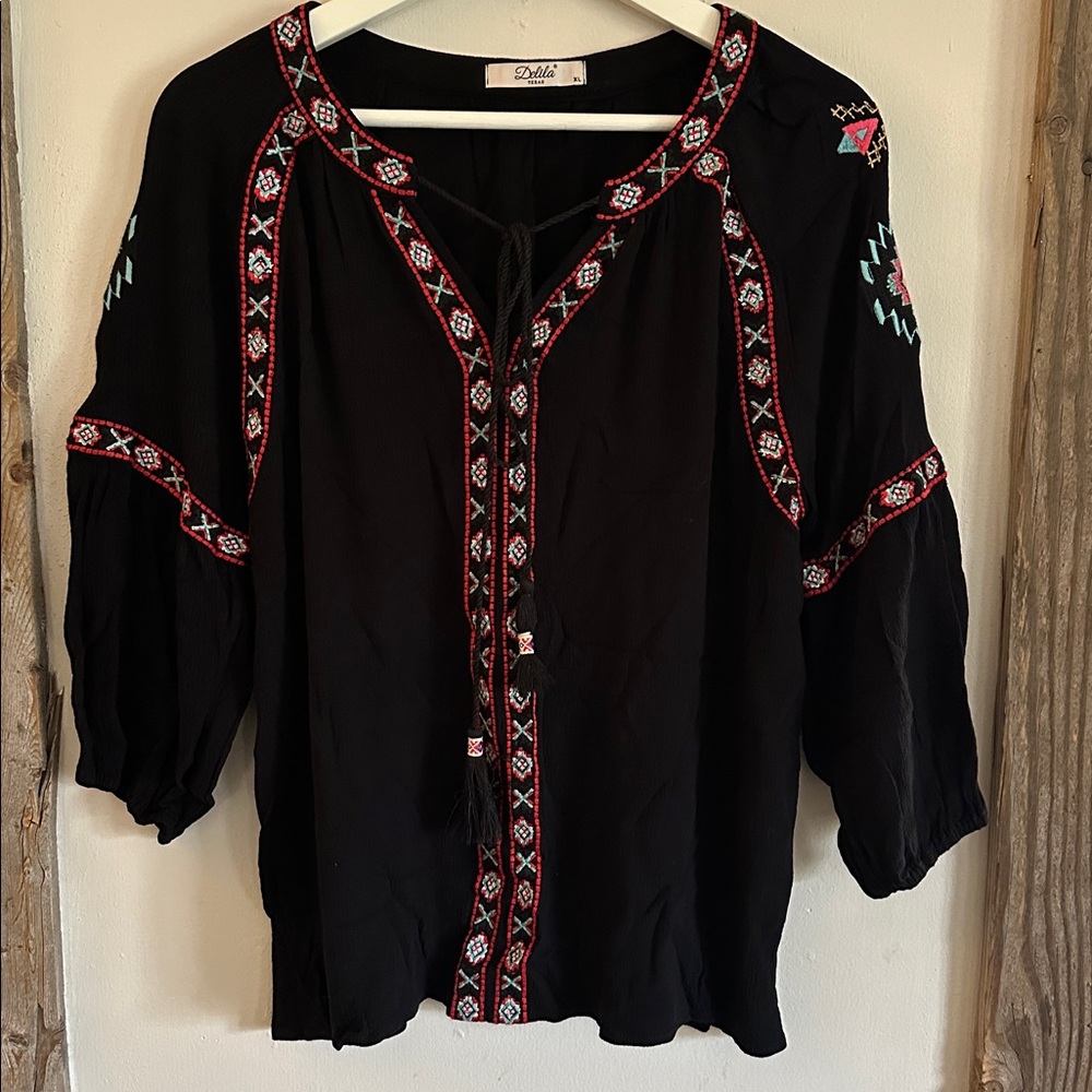DELILA Black Pullover Boho Style Top never Worn Size XL